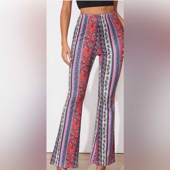 Floral Print Flare Leg Pant pair - Picture 6 of 6